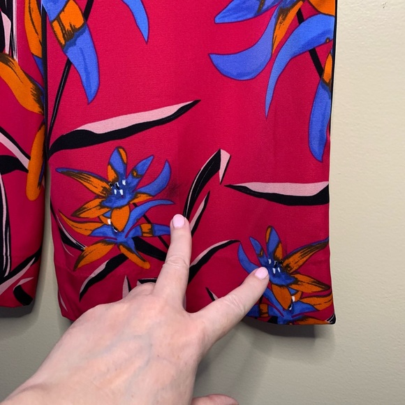 Diane von Furstenberg Women's floral , wide leg pink pants.  Size 4 - Picture 14 of 14